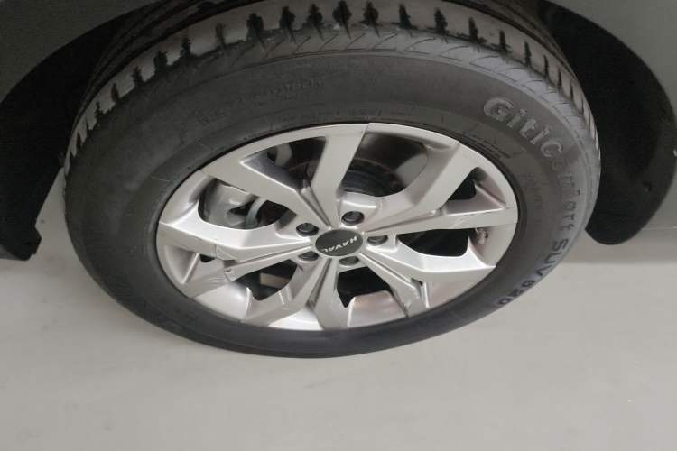 Used Haval H6 2021 National Trend Edition 1.5T Automatic Champion Version Left Front Wheel Hub