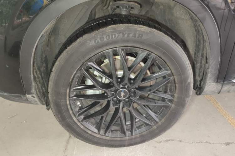 Used Haval H6 2021 3rd Generation 2.0T Automatic Two-Wheel Drive Max Left Front Wheel Hub
