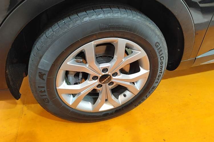 Used Haval H6 2021 National Trend Edition 1.5T Automatic Champion Version Left Front Wheel Hub