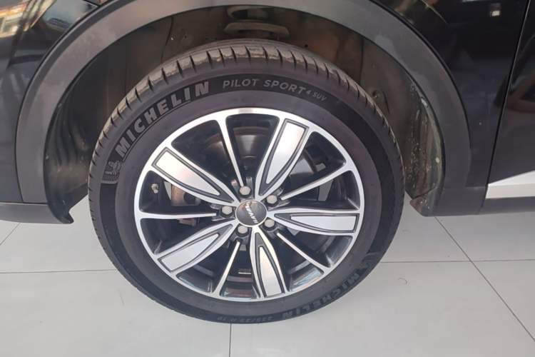 Used Haval H6 2021 1.5 GDIT Automatic Champion Edition Left Front Wheel Hub