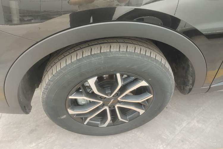 Used Haval H6 2021 National Trend Edition 1.5T Automatic Urban Version Left Front Wheel Hub