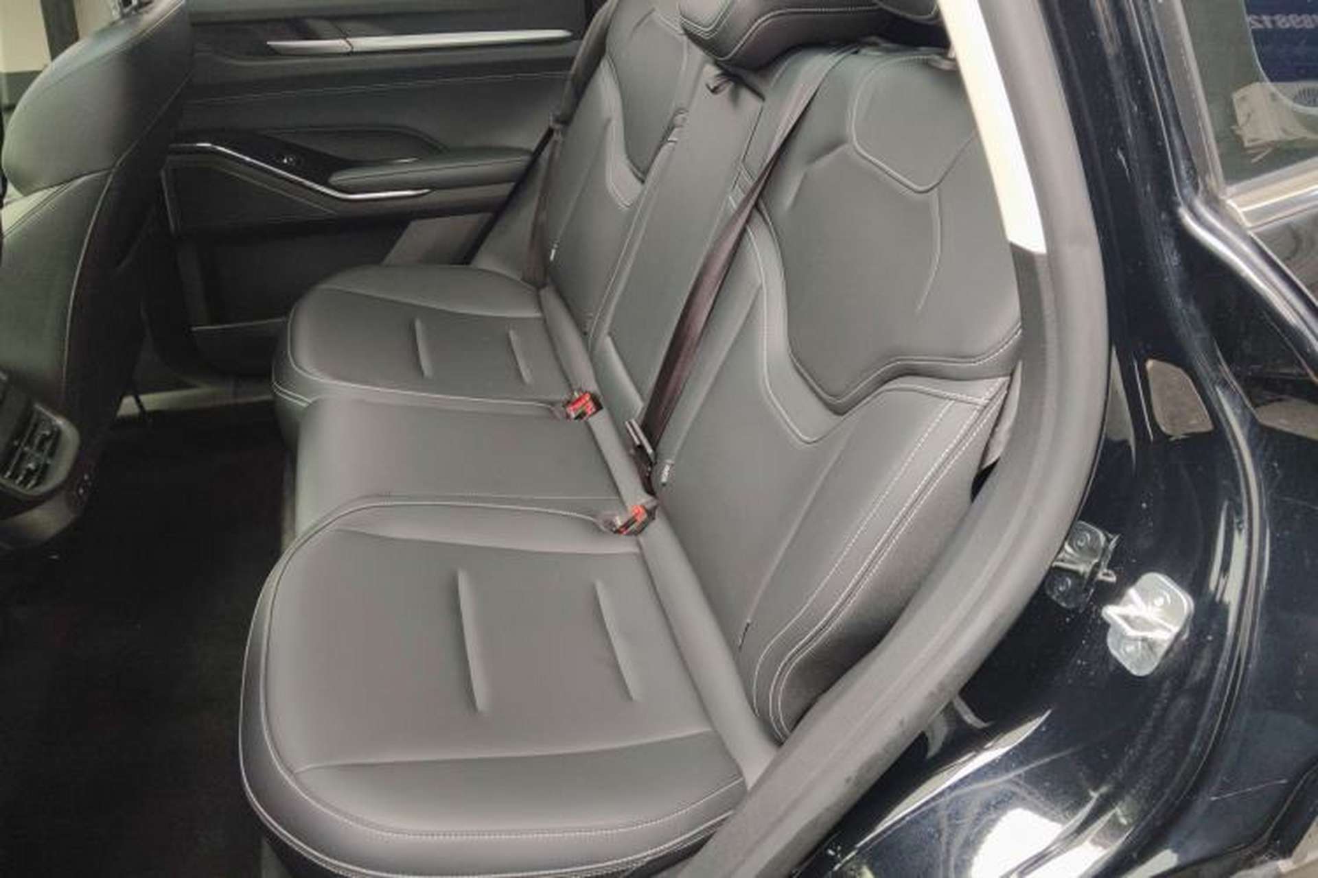 Used Haval H6 2021 3rd Generation 2.0T Automatic Two-Wheel Drive Max Left Rear Seat
