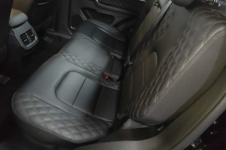 Used Haval H6 2021 2.0 GDIT Automatic Champion Edition Left Rear Seat