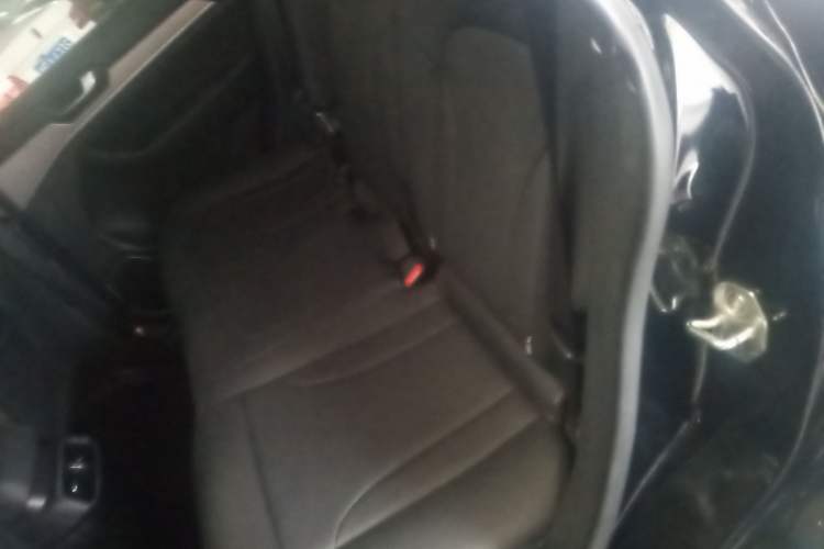 Used Haval H6 2021 Sport Edition 1.5T Automatic Elite Smart Connectivity Model U-Shape Grille Left Rear Seat