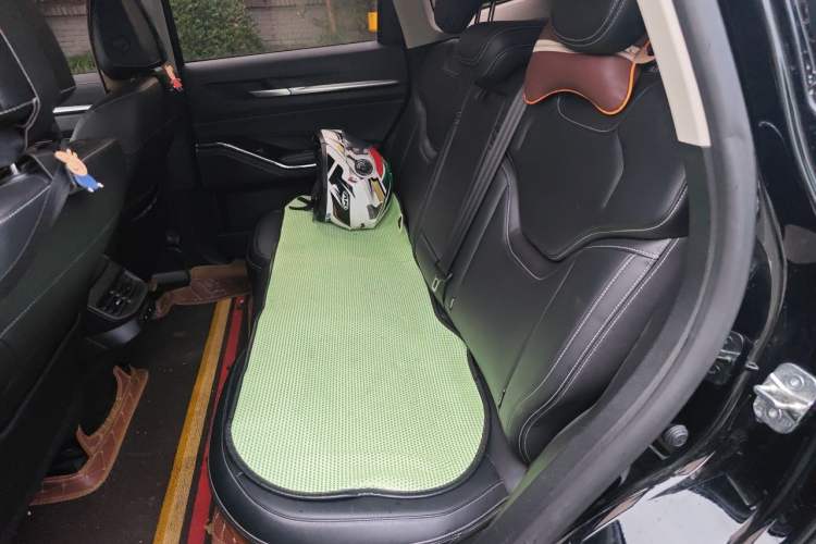 Used Haval H6 2021 3rd Generation 1.5T Automatic Two-Wheel Drive Max Left Rear Seat
