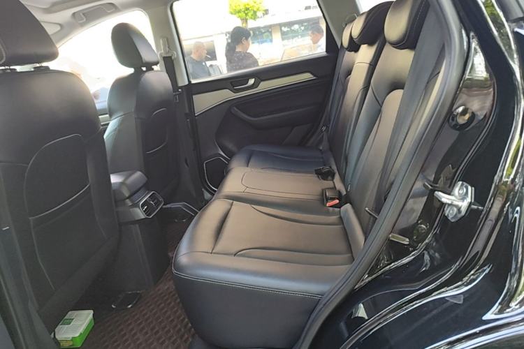 Used Haval H6 2021 Sport Edition 1.5T Automatic Elite Smart Connectivity Model with Hexagonal Grille Left Rear Seat