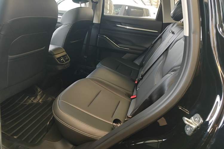 Used Haval H6 2021 3rd Generation 1.5T Automatic Two-Wheel Drive Pro Left Rear Seat