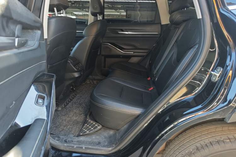 Used Haval H6 2021 3rd Generation 1.5T Automatic Two-Wheel Drive Max Left Rear Seat