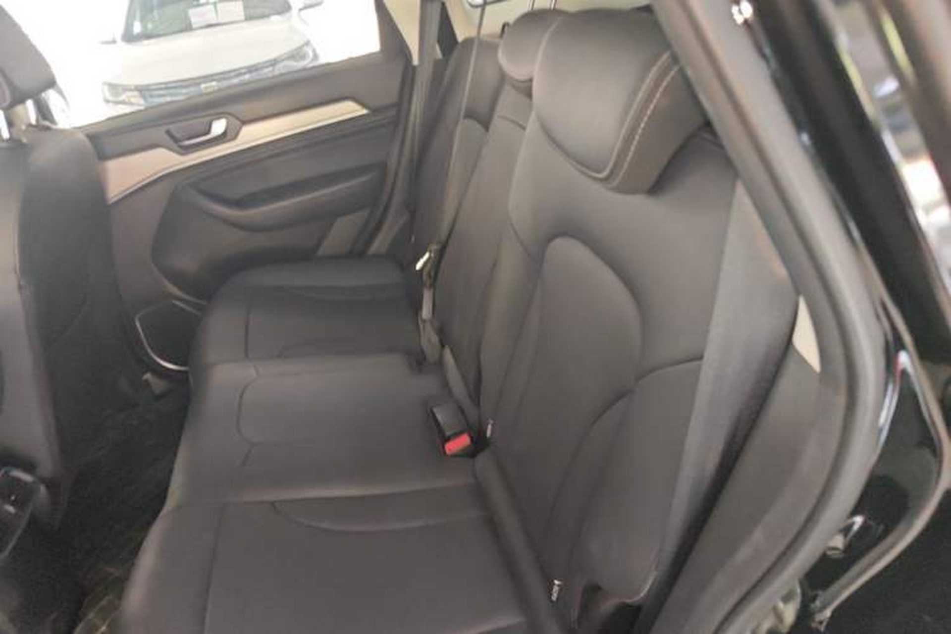 Used Haval H6 2021 Sport Edition 1.5T Automatic Elite Smart Connectivity Model with Hexagonal Grille Left Rear Seat