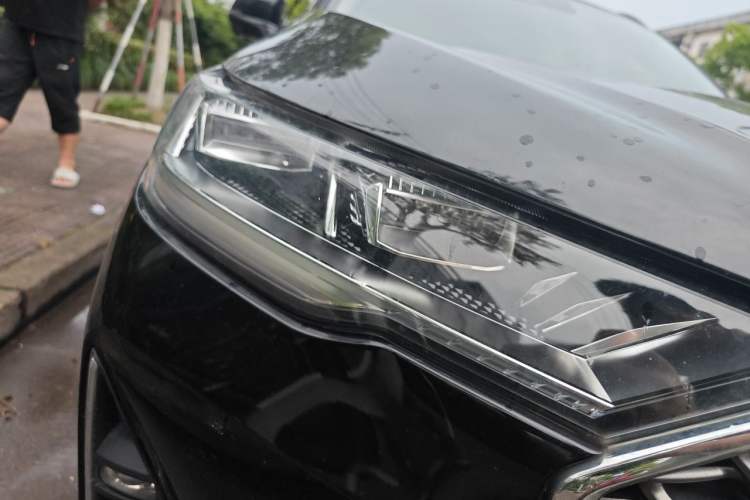 Used Haval H6 2021 3rd Generation 1.5T Automatic Two-Wheel Drive Max Right Front Headlight