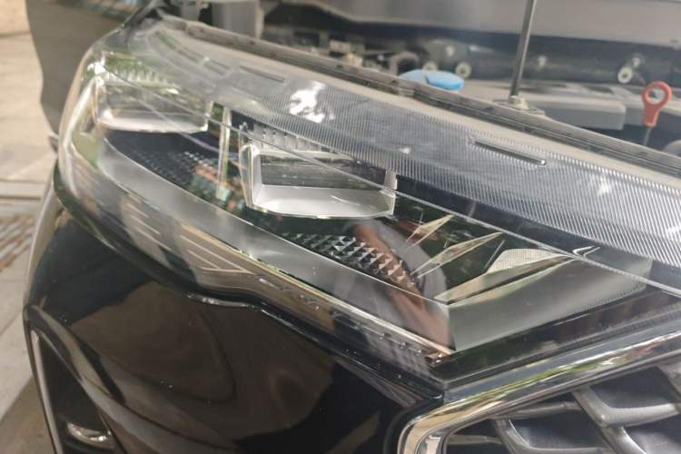 Used Haval H6 2021 3rd Generation 1.5T Automatic Two-Wheel Drive Max Right Front Headlight