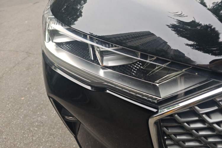 Used Haval H6 2021 3rd Generation 1.5T Automatic Two-Wheel Drive Supreme+ Right Front Headlight