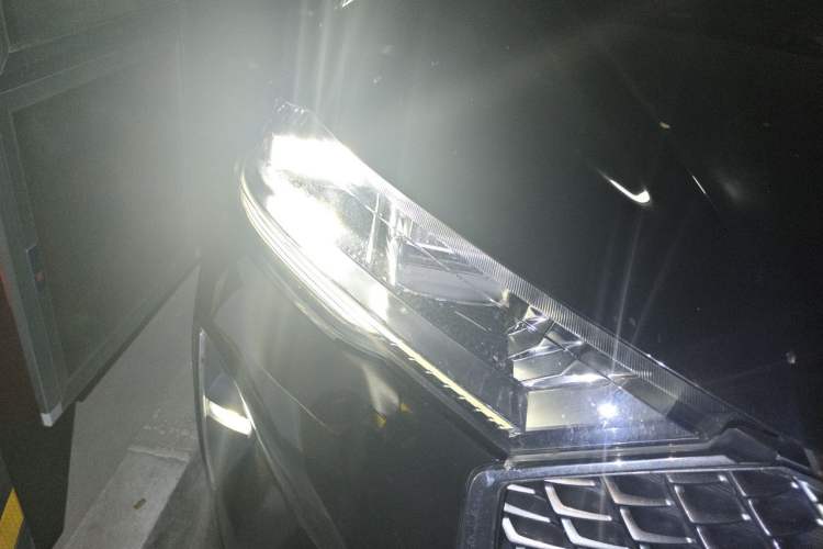 Used Haval H6 2021 3rd Generation 1.5T Automatic Two-Wheel Drive Pro Right Front Headlight