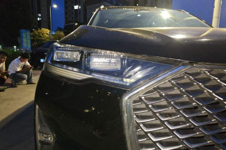Used Haval H6 2021 3rd Generation 1.5T Automatic Two-Wheel Drive Max Right Front Headlight