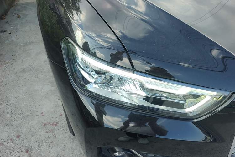 Used Haval H6 2021 2.0 GDIT Automatic Champion Edition Right Front Headlight