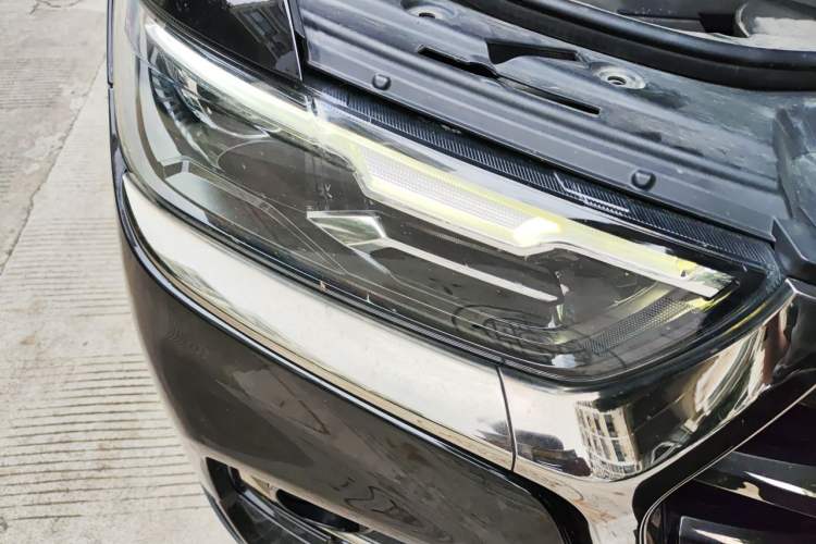 Used Haval H6 2021 National Trend Edition 1.5T Automatic Urban Version Right Front Headlight
