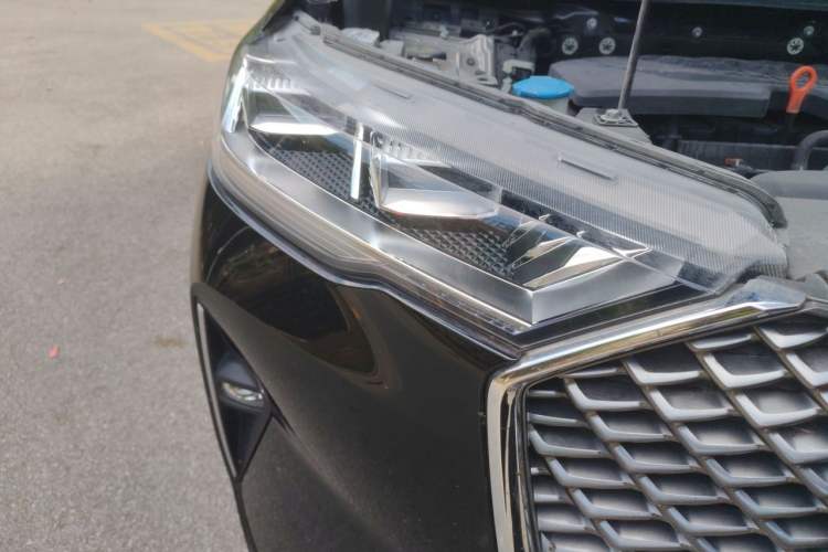 Used Haval H6 2021 3rd Generation 1.5T Automatic Two-Wheel Drive Max Right Front Headlight