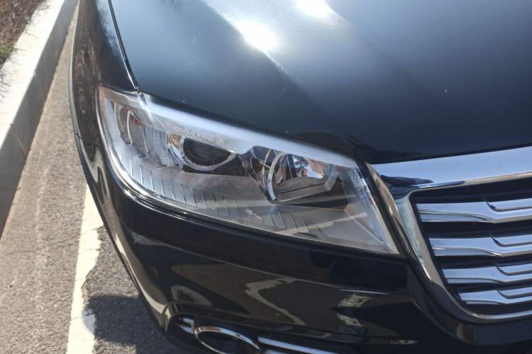 Used Haval H6 2021 Sport Edition 1.5T Automatic Elite Smart Connectivity Model U-Shape Grille Right Front Headlight