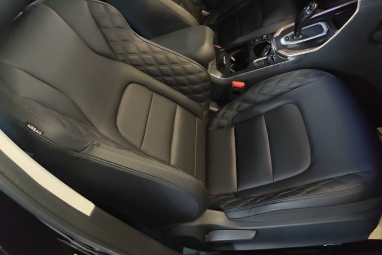 Used Haval H6 2021 2.0 GDIT Automatic Champion Edition Right Front Seat