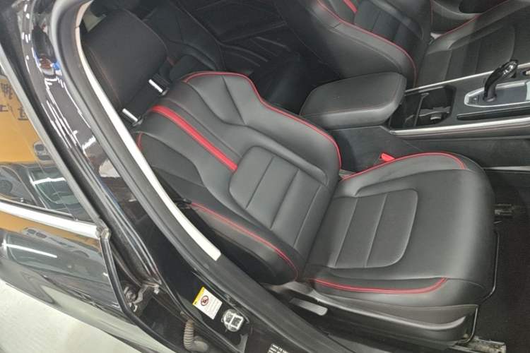 Used Haval H6 2021 National Trend Edition 1.5T Automatic Urban Version Right Front Seat