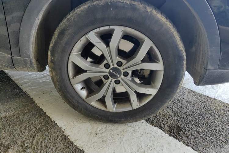 Used Haval H6 2021 National Trend Edition 1.5T Automatic Champion Version Right Front Wheel Hub