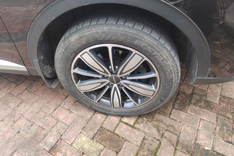 Used Haval H6 2021 1.5 GDIT Automatic Champion Edition Right Front Wheel Hub