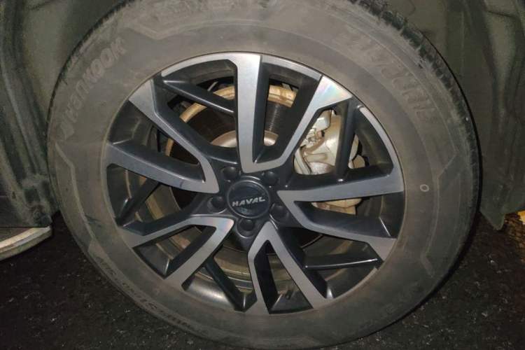 Used Haval H6 2021 3rd Generation 1.5T Automatic Two-Wheel Drive Max Right Front Wheel Hub