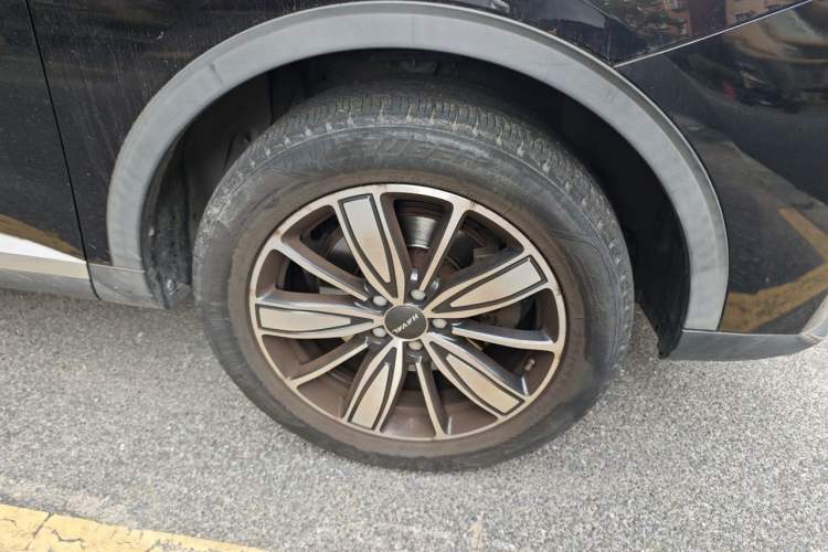 Used Haval H6 2021 2.0 GDIT Automatic GT Luxury Edition Right Front Wheel Hub