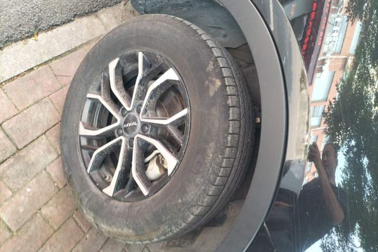 Used Haval H6 2021 National Trend Edition 1.5T Automatic Urban Version Right Front Wheel Hub