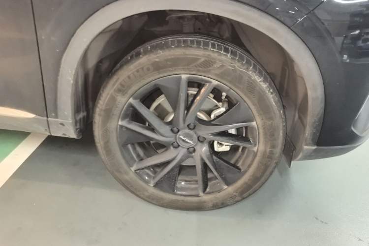 Used Haval H6 2021 3rd Generation 2.0T Automatic Two-Wheel Drive Max Right Front Wheel Hub