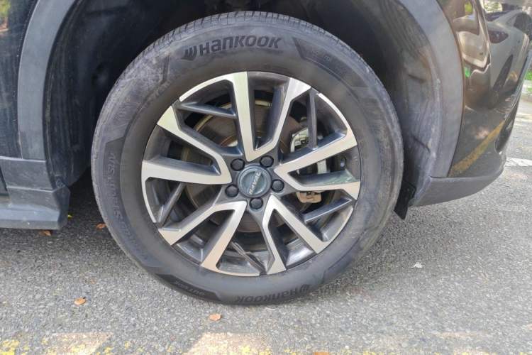 Used Haval H6 2021 3rd Generation 1.5T Automatic Two-Wheel Drive Pro Right Front Wheel Hub