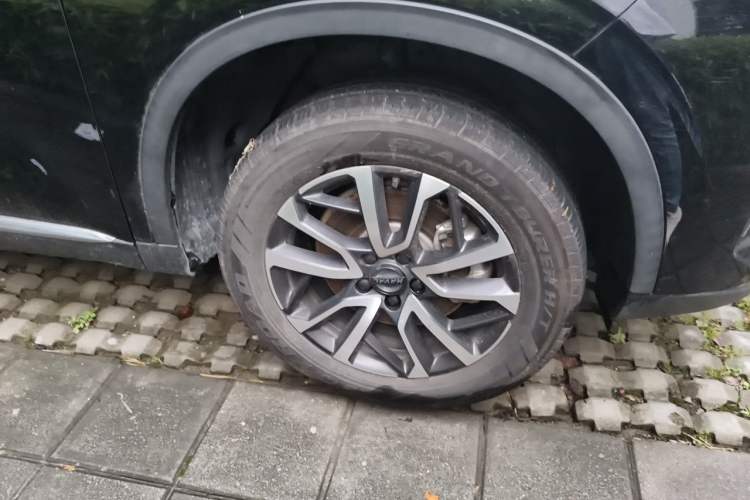 Used Haval H6 2021 3rd Generation 1.5T Automatic Two-Wheel Drive Max Right Front Wheel Hub