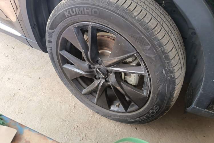 Used Haval H6 2021 3rd Generation 2.0T Automatic Two-Wheel Drive Max Right Front Wheel Hub