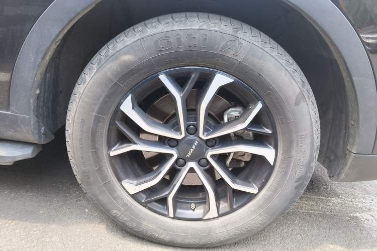 Used Haval H6 2021 National Trend Edition 1.5T Automatic Urban Version Right Front Wheel Hub