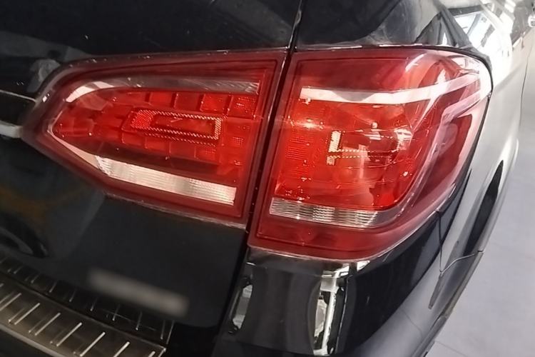Used Haval H6 2021 Sport Edition 1.5T Automatic Elite Smart Connectivity Model U-Shape Grille Right Rear Taillight
