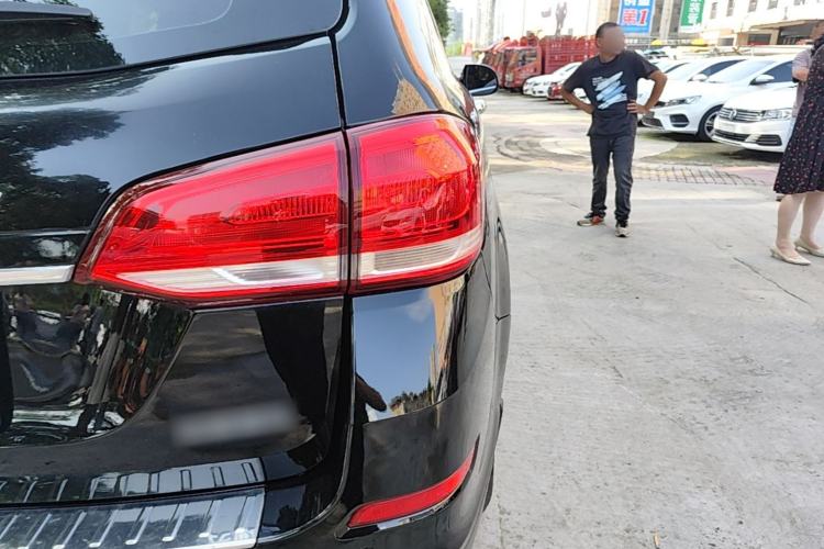 Used Haval H6 2021 Sport Edition 1.5T Automatic Elite Smart Connectivity Model with Hexagonal Grille Right Rear Taillight