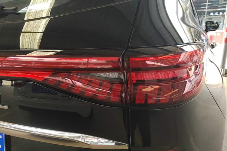 Used Haval H6 2021 3rd Generation 1.5T Automatic Two-Wheel Drive Pro Right Rear Taillight