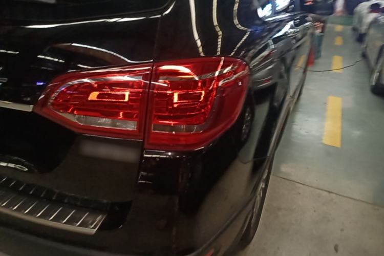 Used Haval H6 2021 Sport Edition 1.5T Automatic Elite Smart Connectivity Model U-Shape Grille Right Rear Taillight