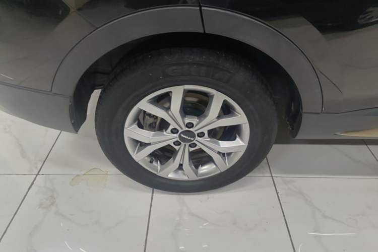 Used Haval H6 2021 National Trend Edition 1.5T Automatic Champion Version Right Rear Wheel Hub
