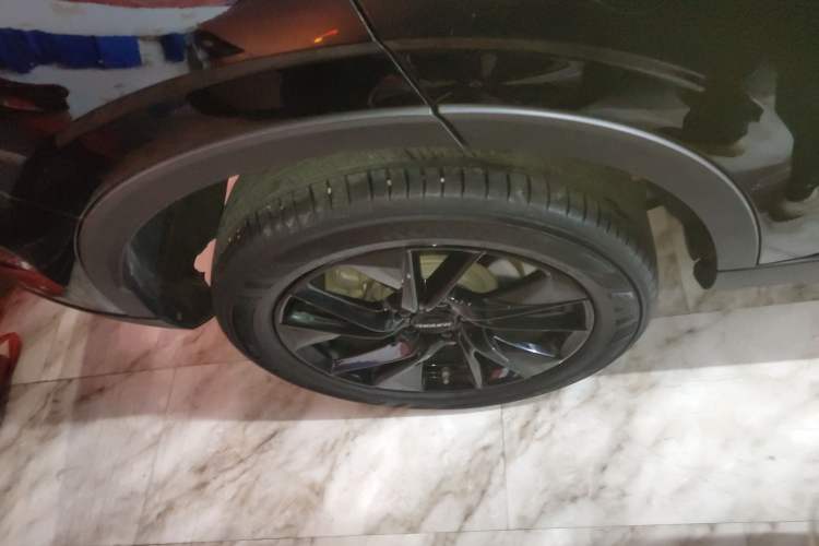 Used Haval H6 2021 3rd Generation 2.0T Automatic Two-Wheel Drive Max Right Rear Wheel Hub
