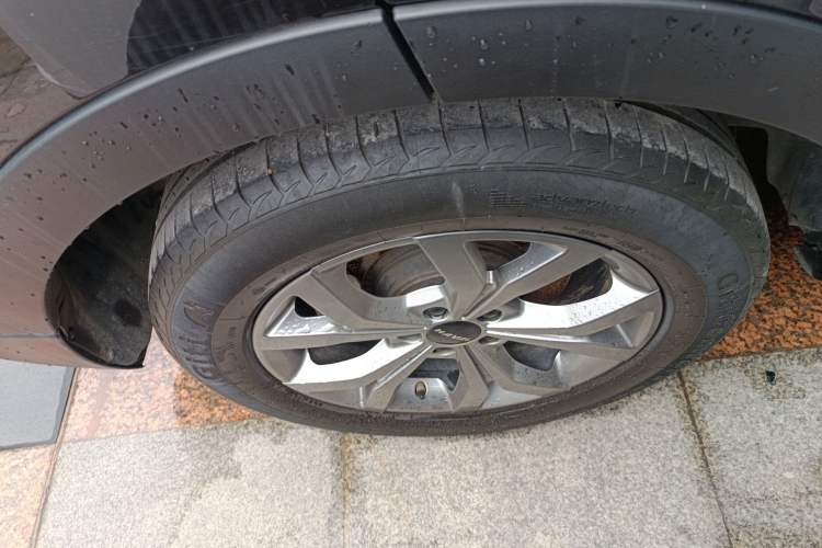 Used Haval H6 2021 National Trend Edition 1.5T Automatic Champion Version Right Rear Wheel Hub