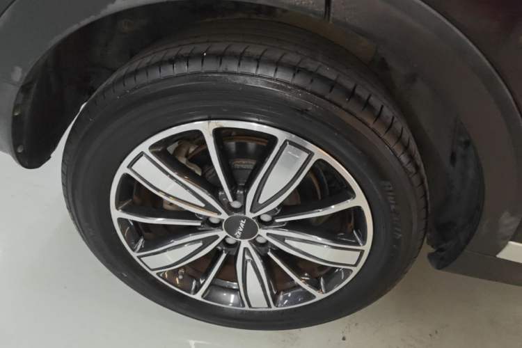 Used Haval H6 2021 2.0 GDIT Automatic Champion Edition Right Rear Wheel Hub