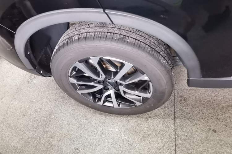 Used Haval H6 2021 3rd Generation 1.5T Automatic Two-Wheel Drive Max Right Rear Wheel Hub