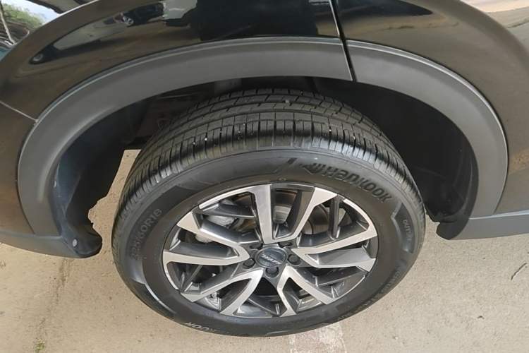 Used Haval H6 2021 3rd Generation 1.5T Automatic Two-Wheel Drive Pro Right Rear Wheel Hub
