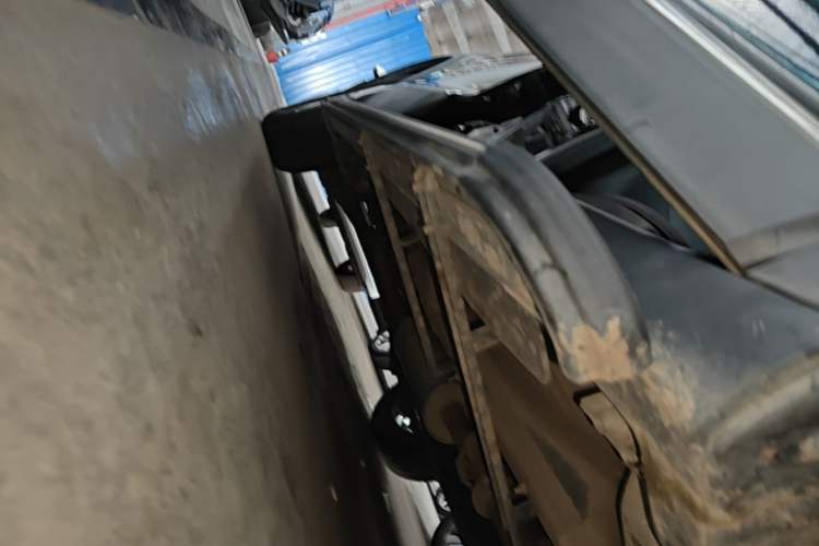 Used Haval H6 2021 Sport Edition 1.5T Automatic Elite Smart Connectivity Model U-Shape Grille Right Side Sill