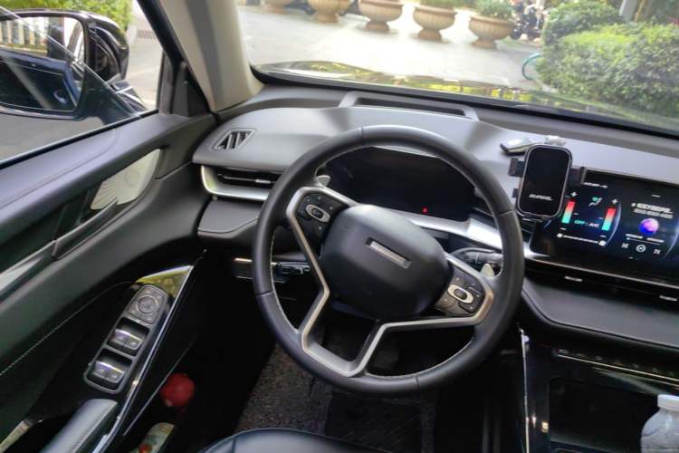 Used Haval H6 2021 3rd Generation 1.5T Automatic Two-Wheel Drive Max Steering Wheel