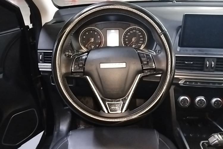 Used Haval H6 2021 Sport Edition 1.5T Automatic Elite Smart Connectivity Model U-Shape Grille Steering Wheel
