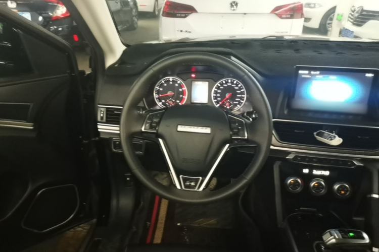 Used Haval H6 2021 Sport Edition 1.5T Automatic Elite Smart Connectivity Model U-Shape Grille Steering Wheel