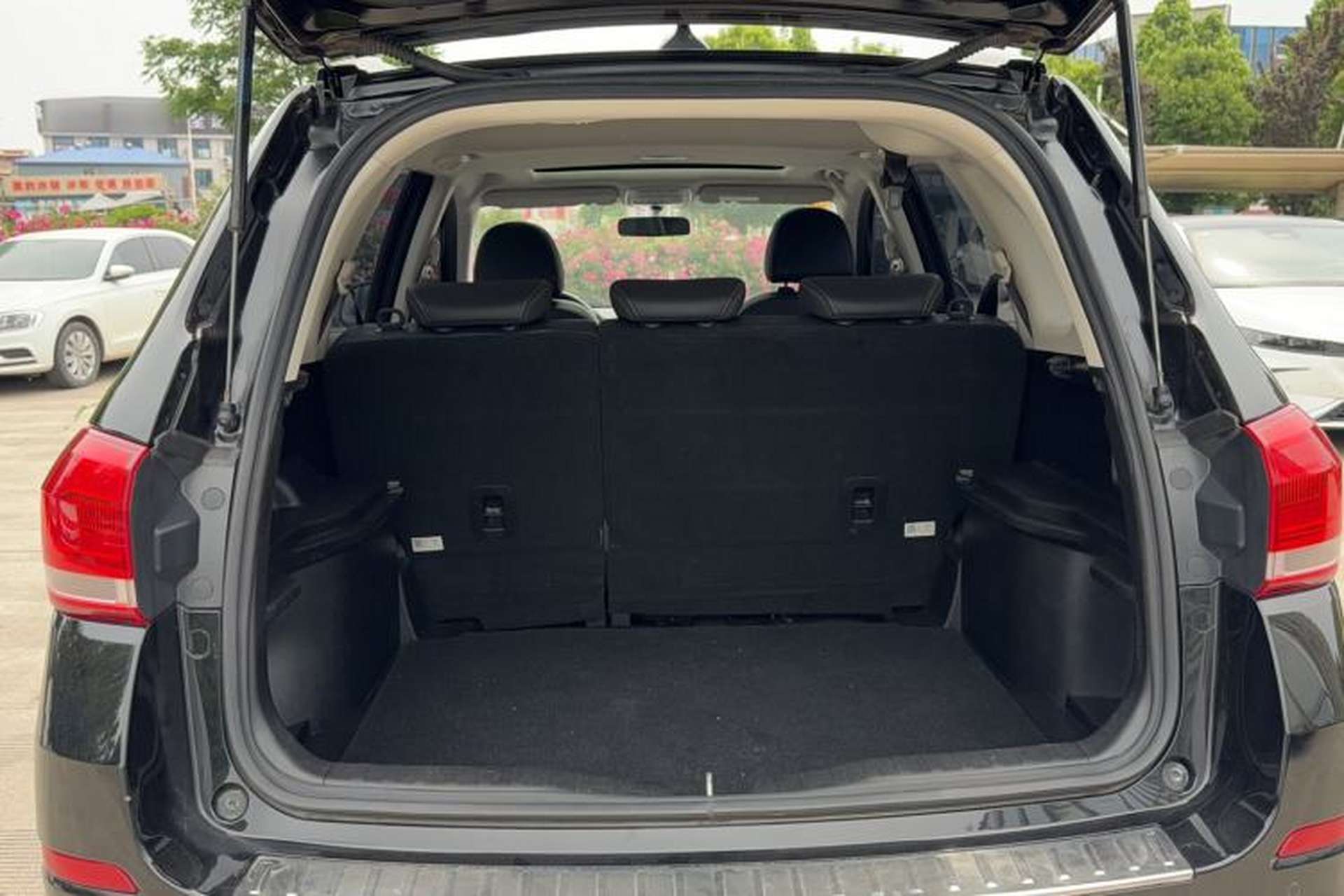 Used Haval H6 2021 Sport Edition 1.5T Automatic Elite Smart Connectivity Model with Hexagonal Grille Trunk