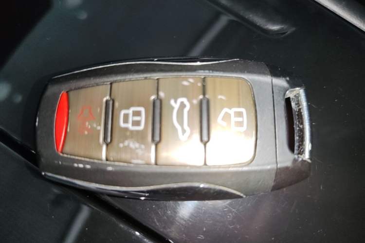 Used Haval H6 2021 3rd Generation 1.5T Automatic Two-Wheel Drive Pro Vehicle Key